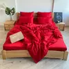 Семейное постельное белье LeLIT  0826 красное сатин